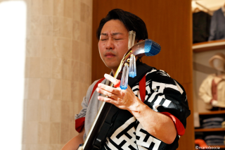 UNIQLOでの公演1
