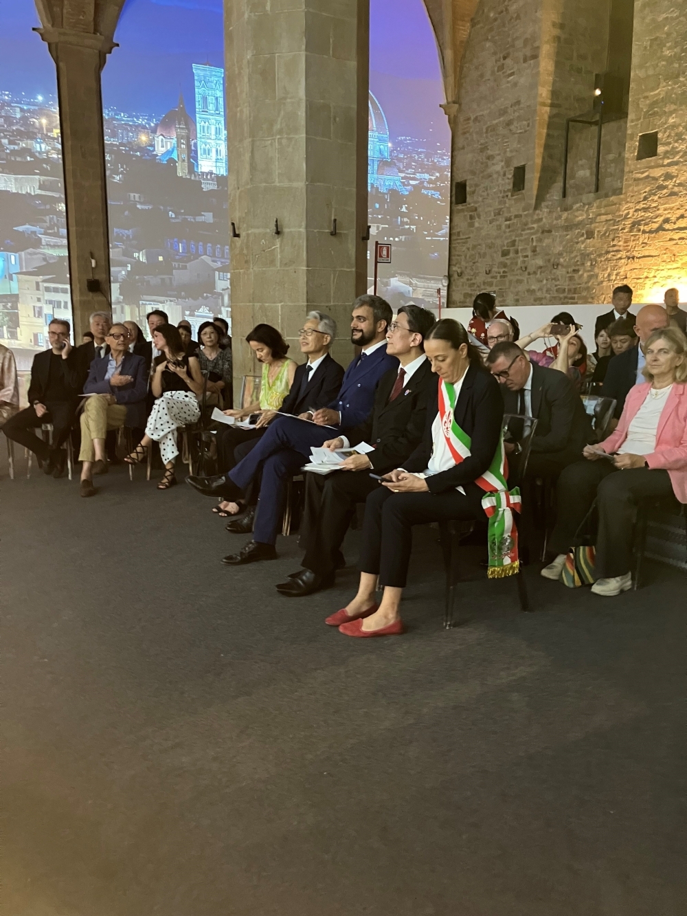 Sindaca e altri presenti