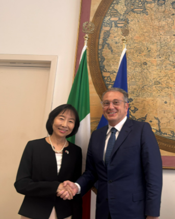 Amb. Ono e Sottosegretario Dell'Utri